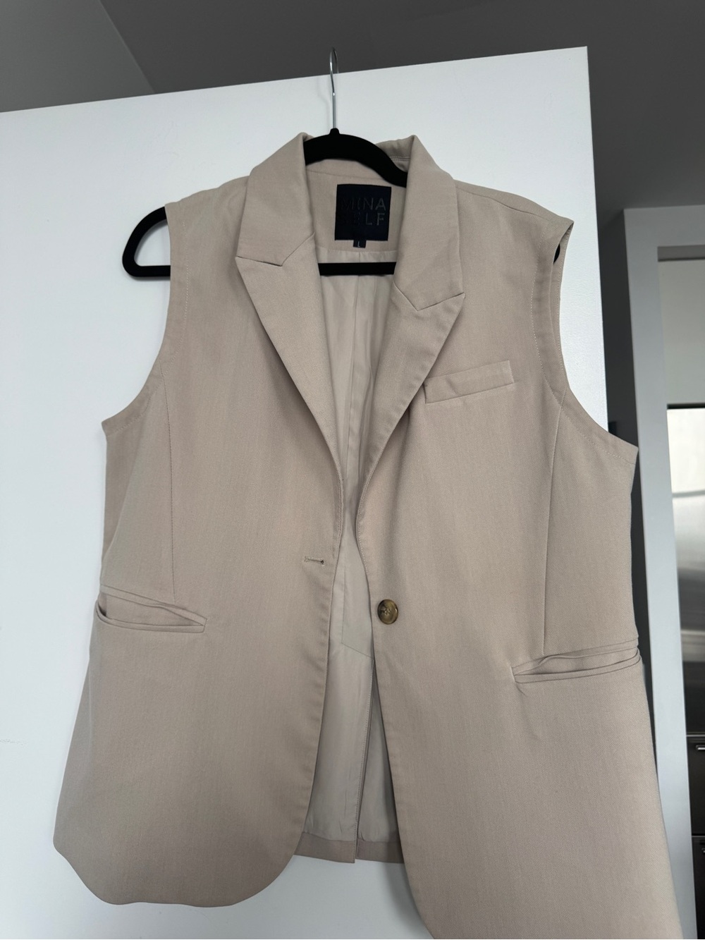 Sleeveless Blazer Vest in Light Beige